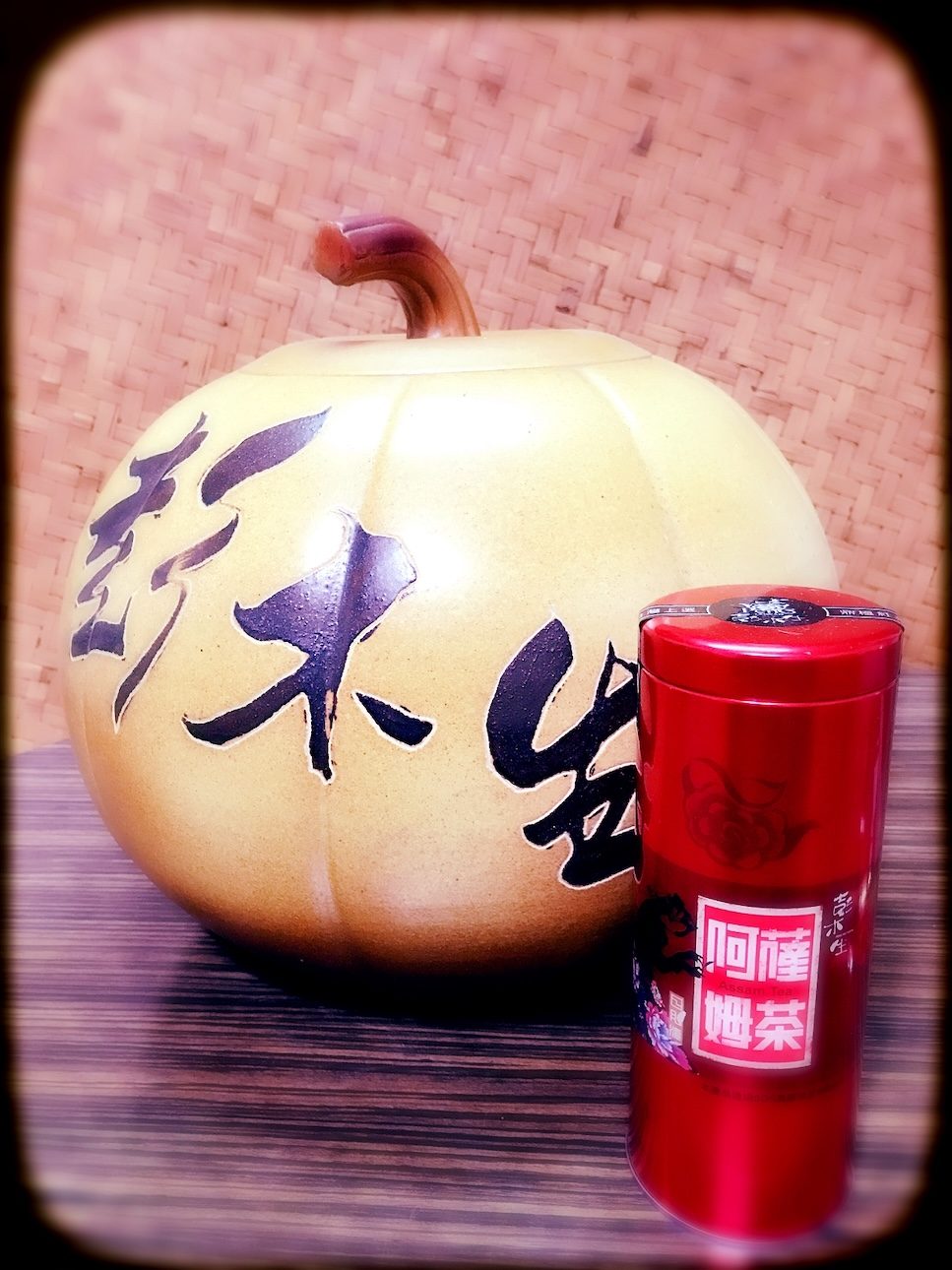 台茶8號・罐裝